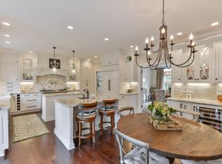 12043 Hunting Crest Dr, Prospect, KY 40059