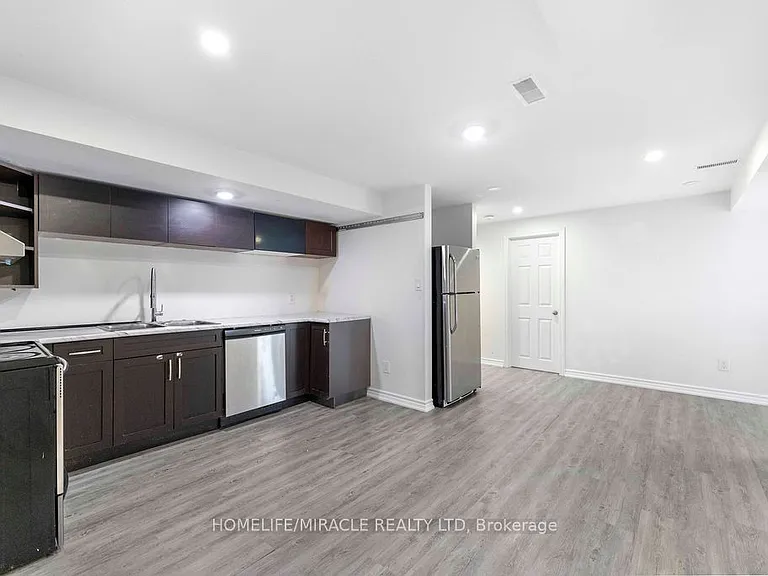 1330 Aldergrove Dr #BASEMENT — Photo 7