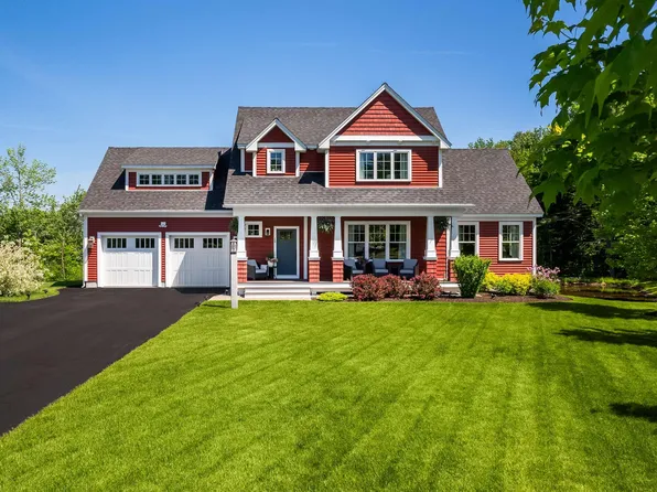 12 Flagship Circle, Kennebunk, ME 04043