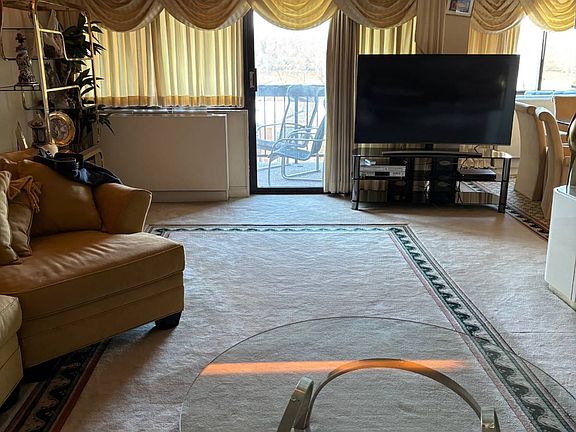 2nd image of 1 Bay Club Dr APT 7C