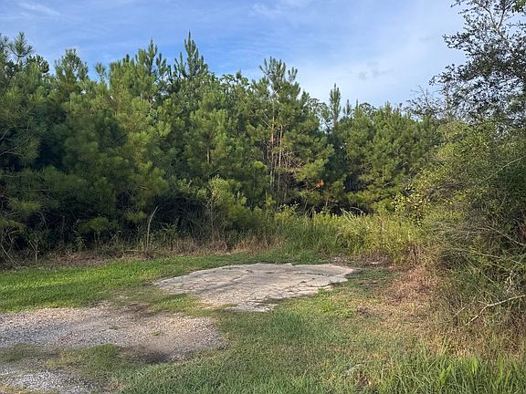 2nd image of 10128 Peachtree Dr
