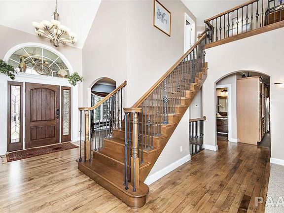 3rd image of 7213 N Draycott Pl