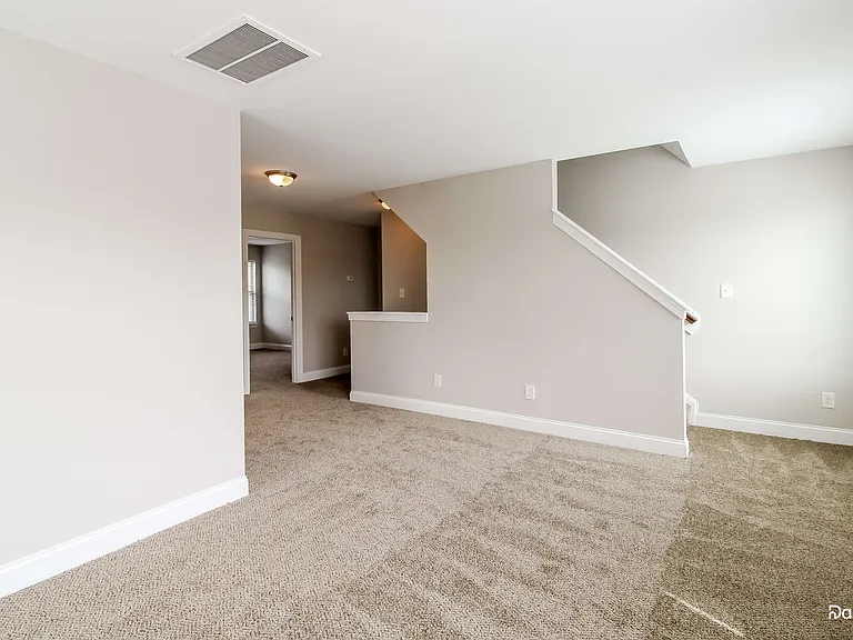 128 Wintergreen Ct — Photo 5