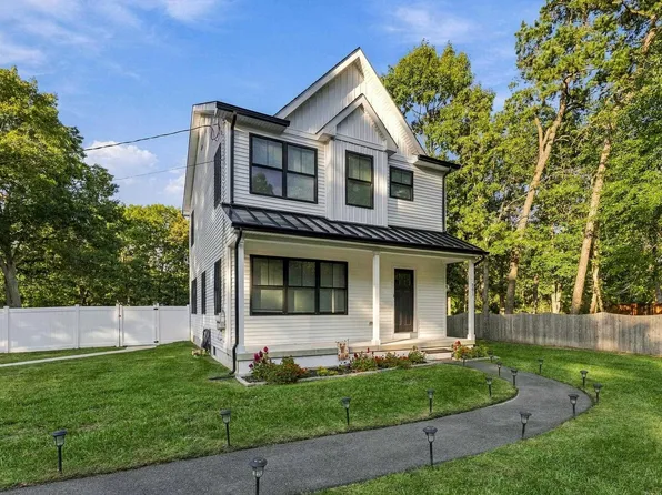 301 E Elm Ave, Absecon, NJ 08205