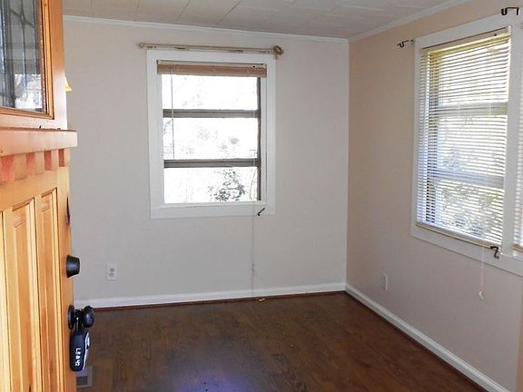 3rd image of 234 Cammer Ave #B