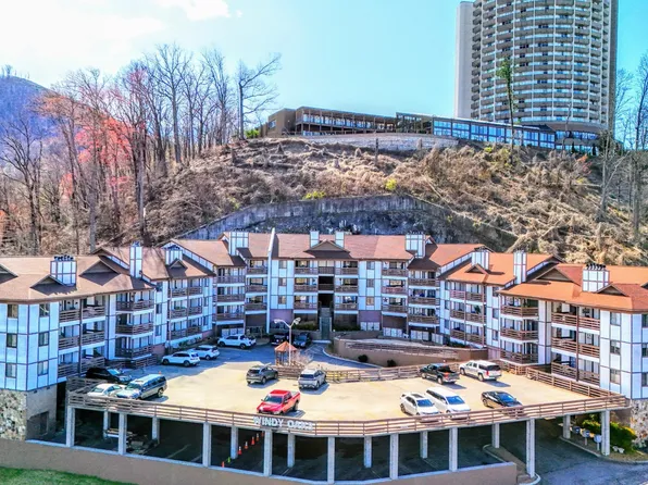 616 Turkey Nest Rd APT 205, Gatlinburg, TN 37738
