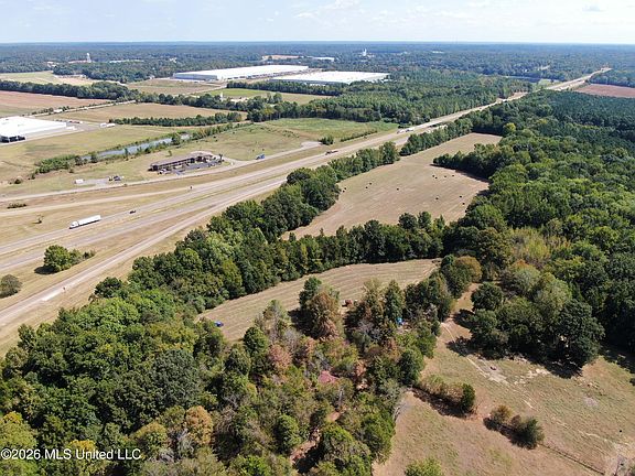 4th image of 700 State Highway 309