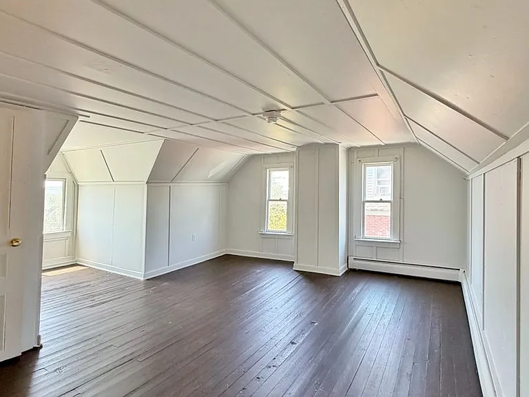 1129 Butler Street — Photo 13