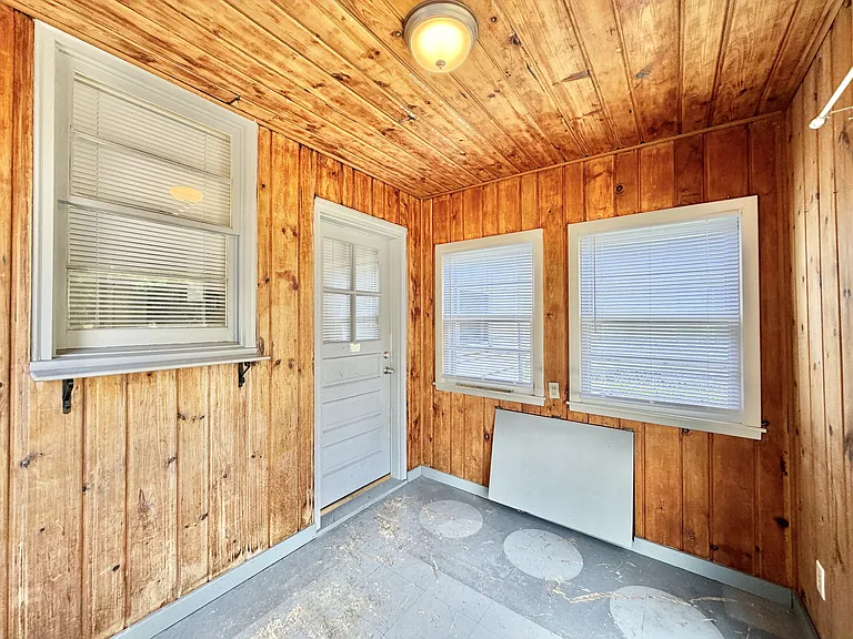 1353 Euclid Ave — Photo 19