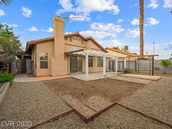 3rd image of 6153 Caprino Ave