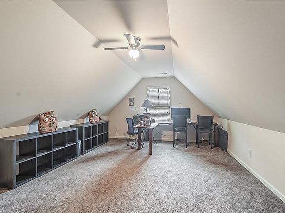 3rd image of 21 Sunny Point