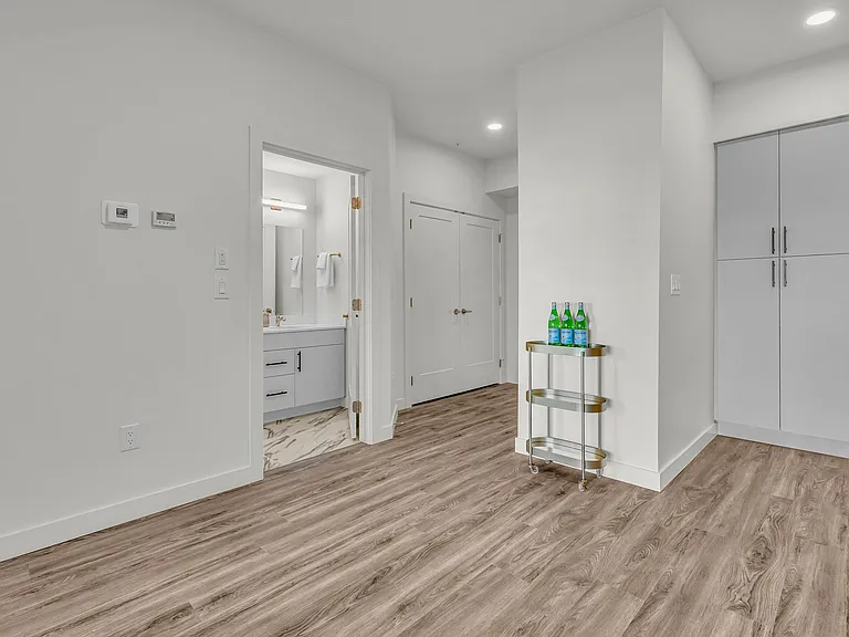 835 Saint Albert Trl — Photo 31