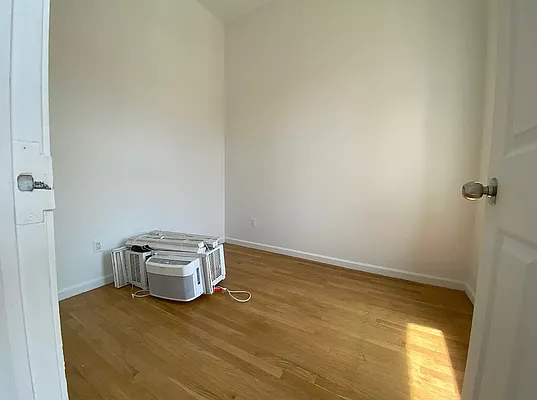 Rented by J PRESTON AND ASSOCIATES INC | media 22