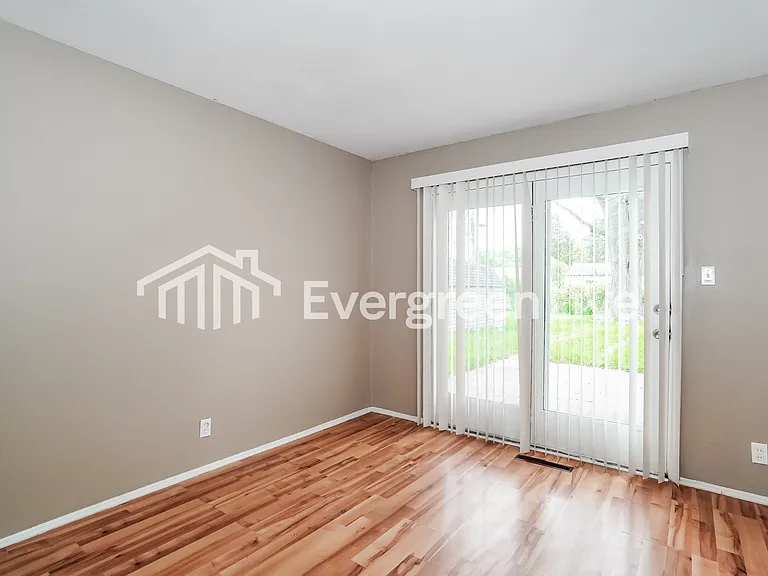 4420 Allen Dr — Photo 12
