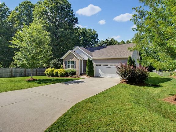 2nd image of 3091 Walker Ridge Dr