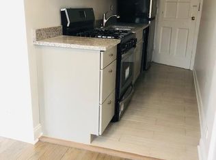 5941 N Winthrop Ave #2E, Chicago, IL 60660