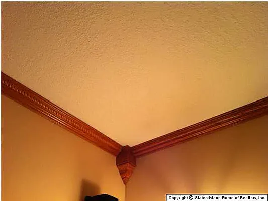 Sold by Robert DeFalco Realty | media 25