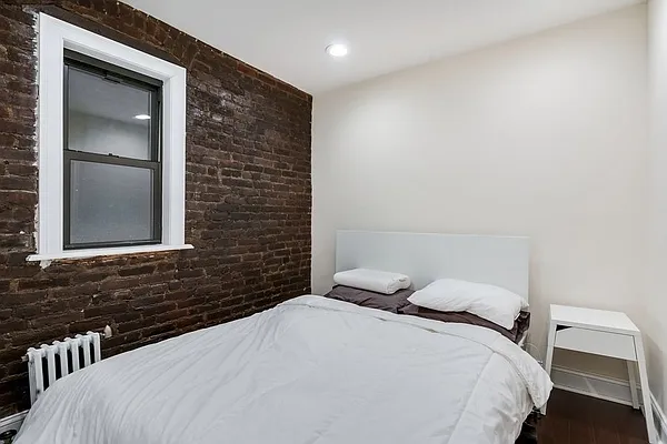 Rented by Creed Realty Group | media 4
