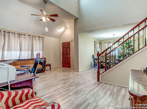 3rd image of 4307 Lakebend West Dr