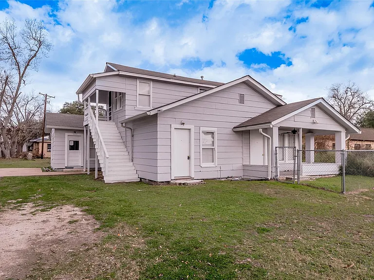 200 W Caroline St #A — Photo 26