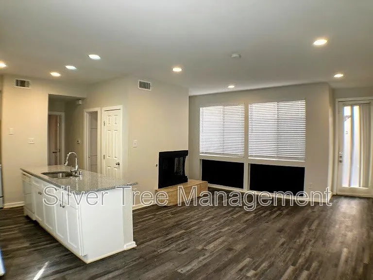 4015 Bowser Ave #C — Photo 3