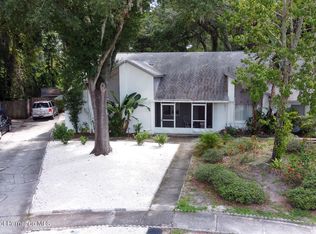3350 Laurel Dale Dr, Tampa, FL 33618