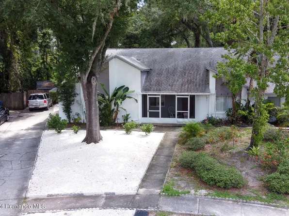 3350 Laurel Dale Dr, Tampa, FL 33618