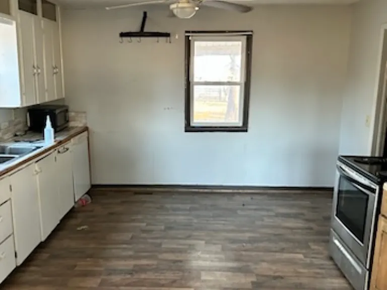 205 Driftwood Ln — Photo 6