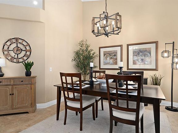 4th image of 929 Ridgeside Ct