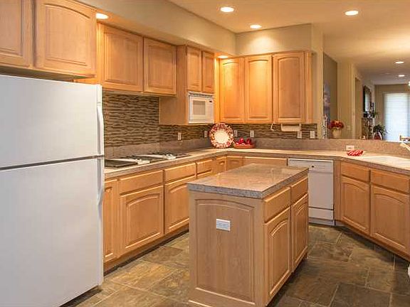 4th image of 933 Northwood Blvd Unit 4