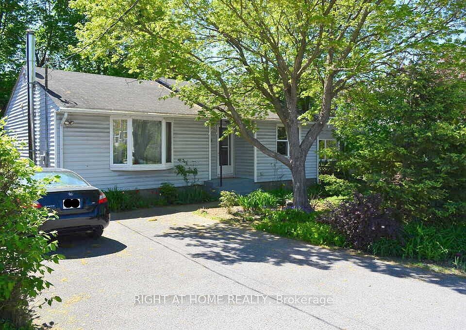 1st image of 200 Woodroffe Ave