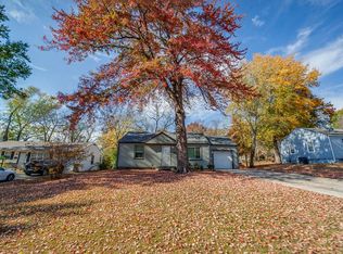 6906 Laurel Ave, Raytown, MO 64133