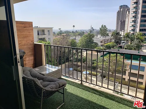10450 Wilshire #1-6D Photo 1