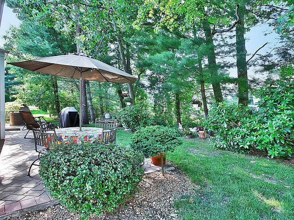 5th image of 4 Amberlands Ct