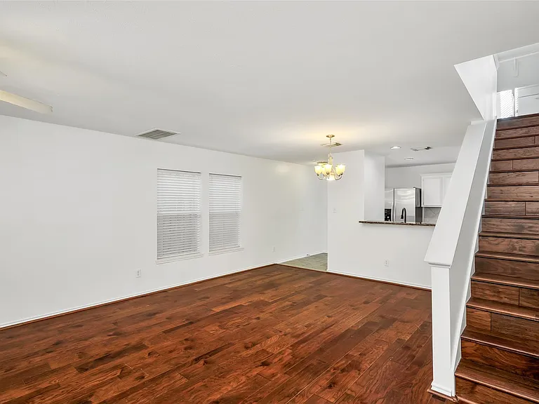 1719 Redwing Bluff Dr — Photo 15