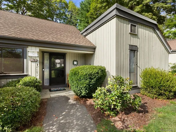 920 Heritage Village #B, Southbury, CT 06488