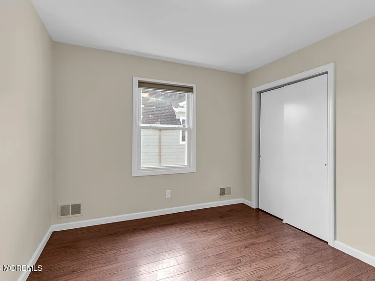 404 9th Ave #UPPER — Photo 20