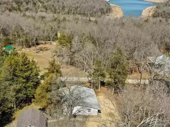 134 W Cowdry Dr, Diamond City, AR 72644