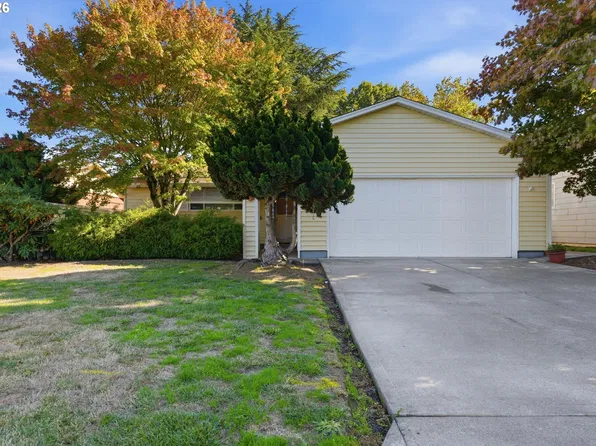 2000 King Way, Woodburn, OR 97071