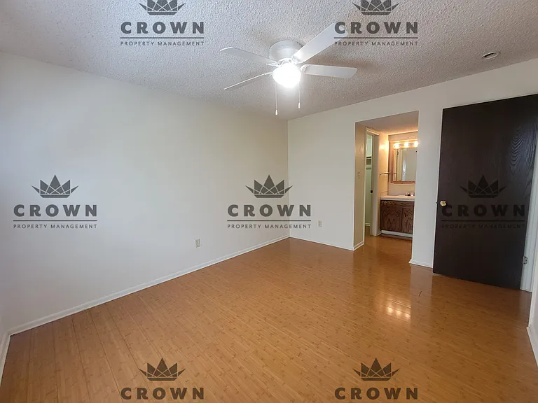 1502 Trent Ct #5 — Photo 5