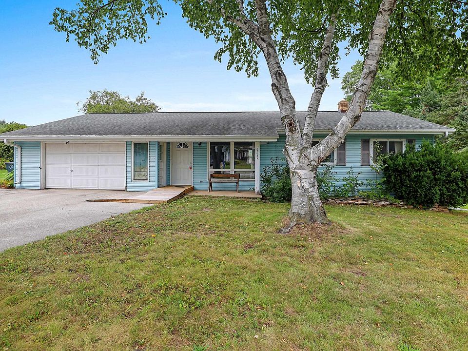 1st image of 1648 View Ln