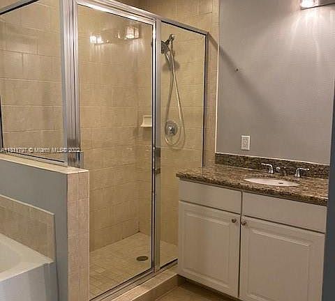 5th image of 3001 NE 185th St APT 329