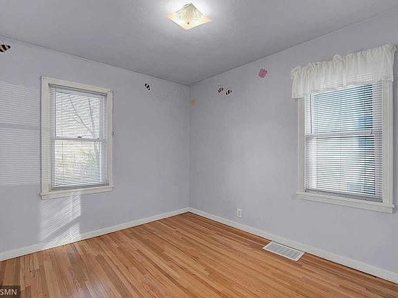 4th image of 1451 Margaret St