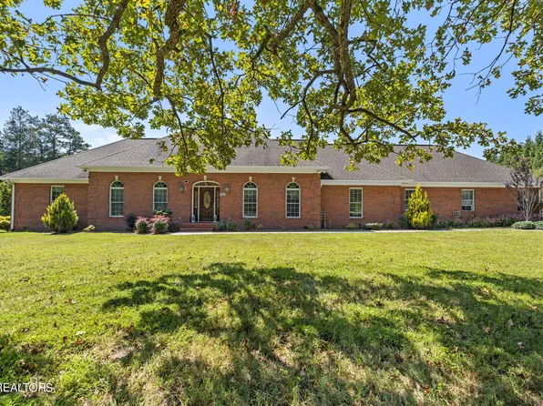 109 Dairy Pond Rd, Norris, TN 37828