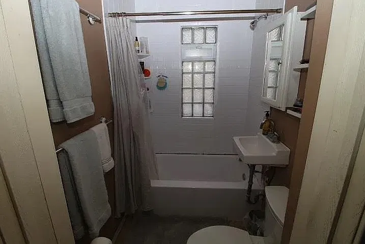 2 bed, 1593 sqft, $952 — Photo 3