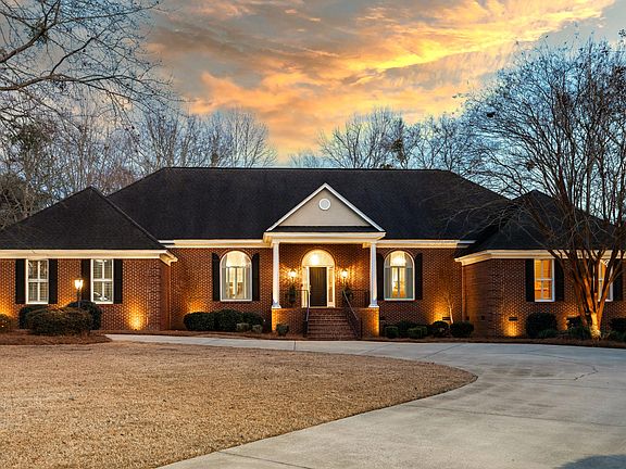 2nd image of 1025 Foxridge Ct