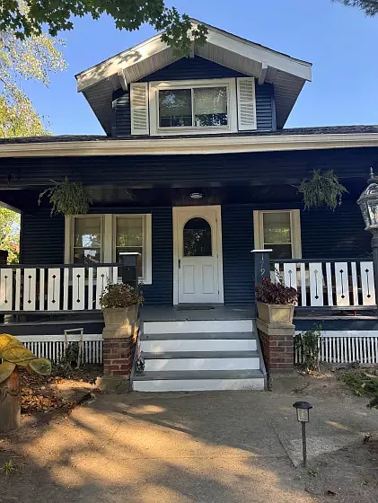 17914 Larchwood Ave — Photo 1