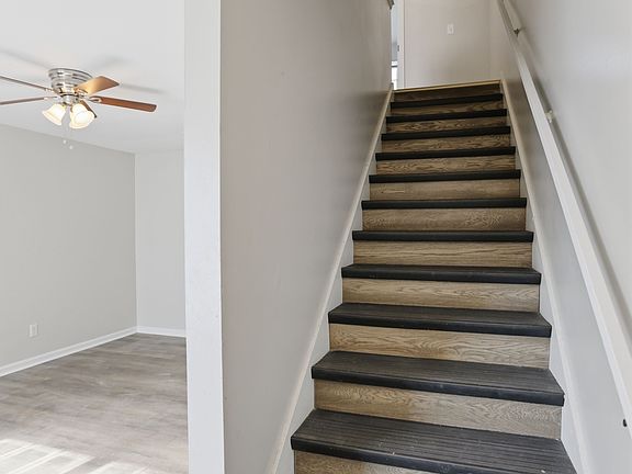 4th image of 4050 Cedars Pkwy #315