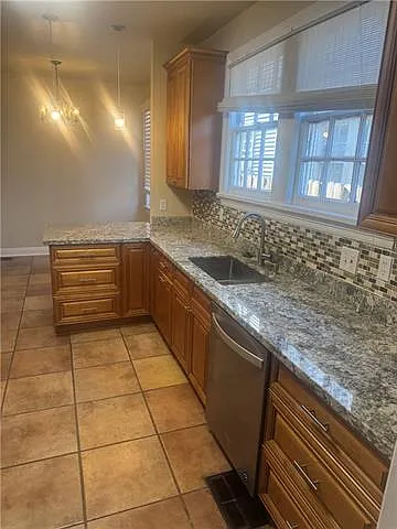 3119 Nashville Ave — Photo 10