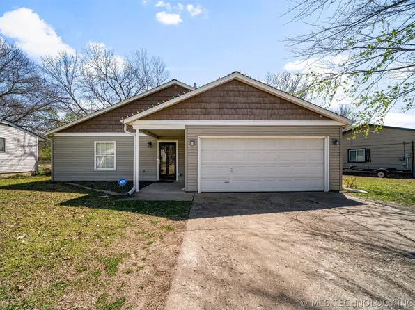 512 S Hamilton Ave, Dewey, OK 74029